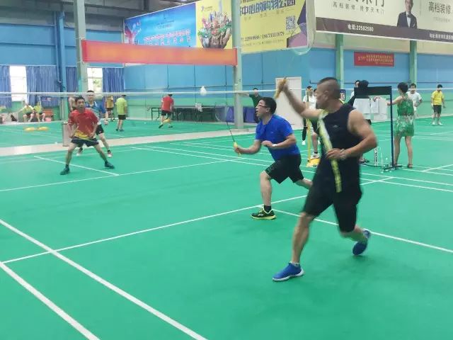 邵東縣宋家塘雙喜婚慶服務(wù)中心,婚慶策劃,婚車服務(wù),氣模拱門(mén),慶典服務(wù),宴會(huì)服務(wù) 邵東縣宋家塘雙喜婚慶服務(wù)中心,婚慶策劃,婚車服務(wù),氣模拱門(mén),慶典服務(wù),宴會(huì)服務(wù)